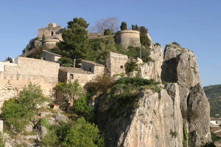 Visita el Castillo de San José cerca del Hotel Boutique Cases Noves en Guadalest